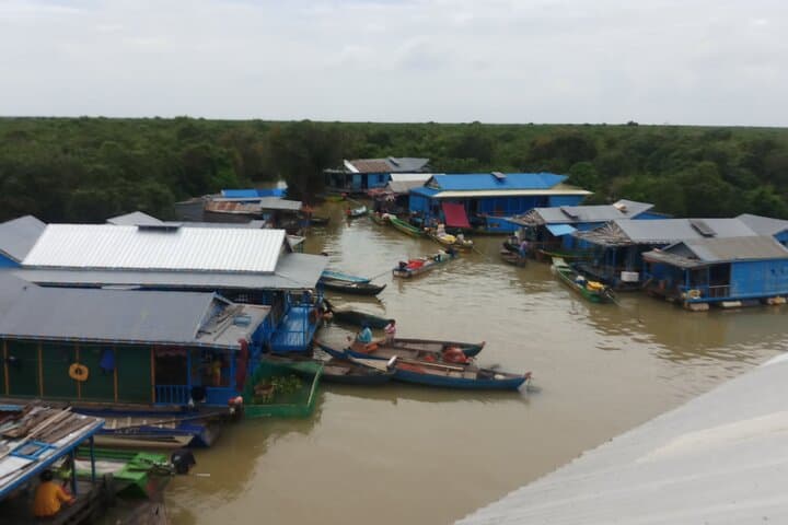 Custom Private Guide in Siem Reap — Angkor Wat, Ta Prohm & Local Markets photo 4
