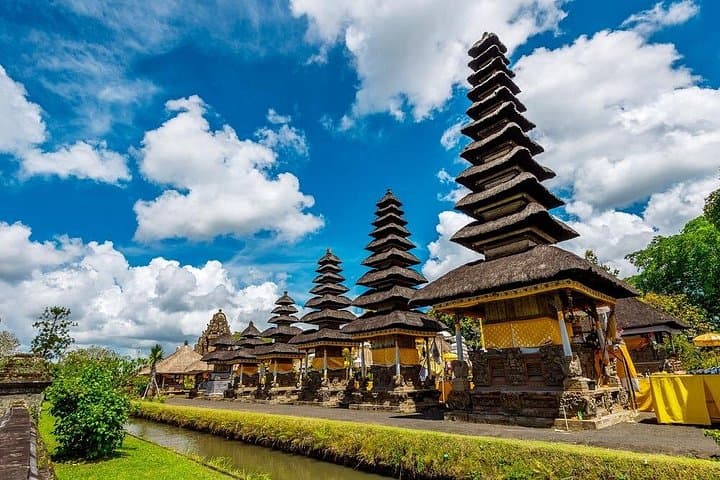 Bali Sunset at Tanah Lot & Taman Ayun Temple Half-Day Tour photo 2