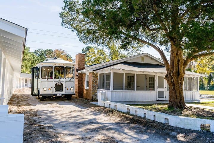 Myrtle Beach History, Movies & Music Trolley Tour — 2-Hour Cultural Ride