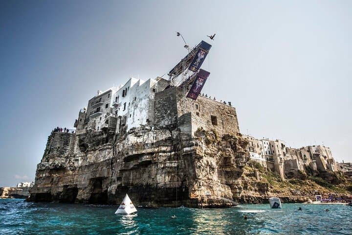 Polignano by Boat: Sea Caves, Cliffs & Free Drinks in 90 Minutes photo 4