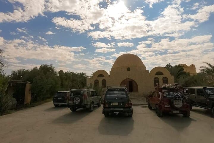 3-Day White Desert & Bahariya Oasis Adventure from Cairo photo 5