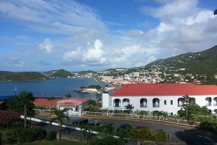 Private Airport Transfer to Hampton by Hilton Havensight, St. Thomas photo 6