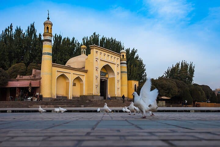 2-Day Private Kashgar Tour: Sunday Bazaar, Id Kah Mosque & Karakul Lake photo 2