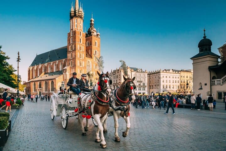Krakow Electric Car City Tour — 2-Hour Sightseeing Drive