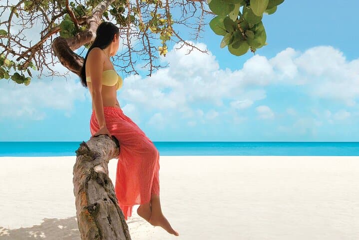 Negril Seven Mile Beach & Rick's Cafe: Private Day Trip from Ocho Rios