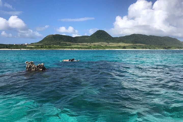 Stand-Up Paddleboard Cruising in Ishigaki's Sekisei Lagoon photo 6