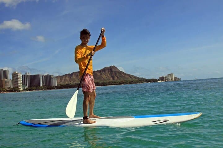 Stand-Up Paddle Lessons on Waikiki: Private Group SUP at the Royal Hawaiian photo 3