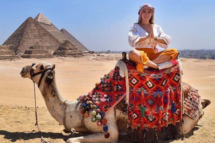 5-Day Cairo Highlights: Pyramids, Sakkara & Egyptian Museum Tour