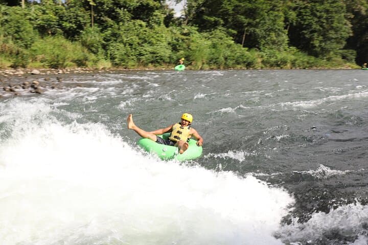 Balsa River White-Water Tubing from La Fortuna photo 2