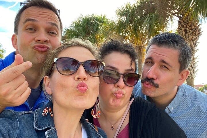 Orlando Wacky Walk: App-Based Royal Scavenger Hunt Through the City