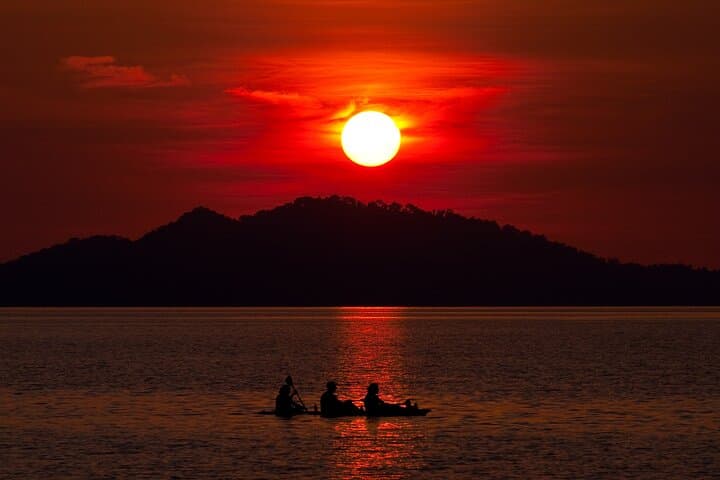 Illuminated Night Kayaking at the Elysian Resort — St. Thomas After-Dark Paddle photo 5