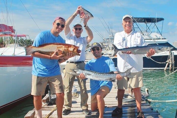 Private Half-Day Sport Fishing Charter in Cancun — Tuna, Dorado & Local Crew Tips photo 2