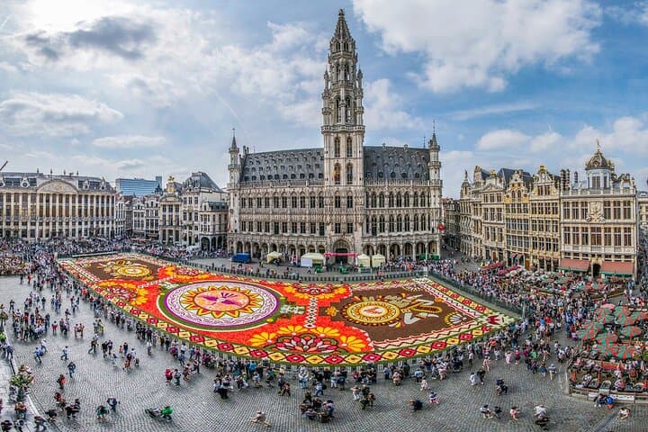 Brussels GPS Urban Treasure Hunt: 3-Hour Self-Guided City Game