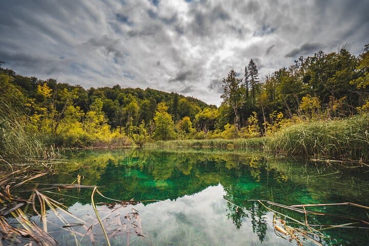 From Split to Plitvice: Self-Guided Day Trip with Boat and Train