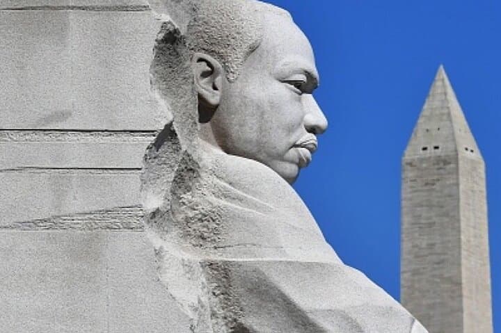 Washington DC Premium 5-Hour Private Tour: Monuments, Memorials & Insider Stories photo 4