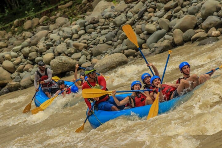 Naranjo River Whitewater Rafting from Manuel Antonio — Class III–IV Adventure photo 6
