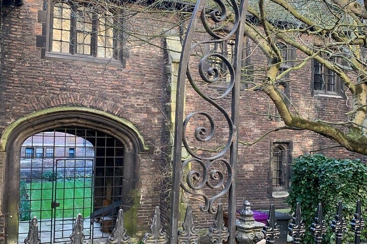 Creepy Cambridge: Ghost Walk Through Cambridge's Haunted Streets photo 6