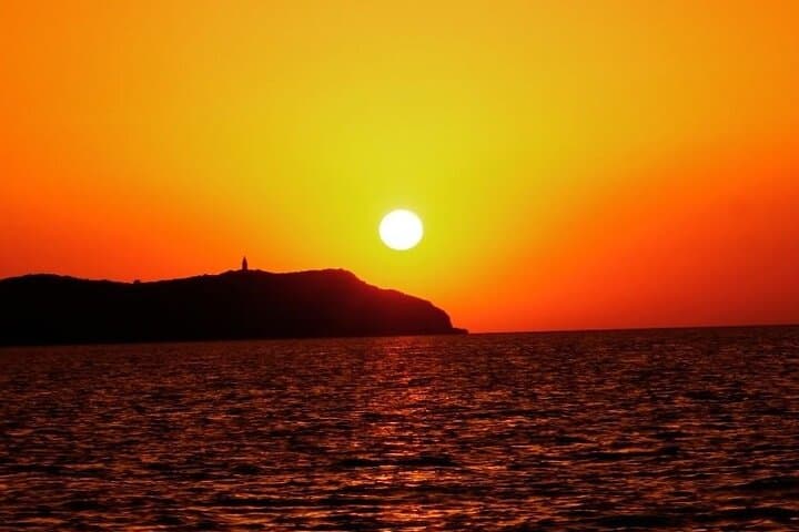 Ibiza Sunset Boat Excursion: Snorkel, Paddle & Sip Off San Antonio photo 4