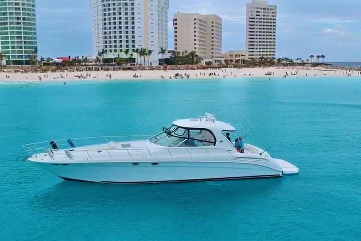 Private 60ft Sea Ray Sundancer Yacht Charter to Isla Mujeres — Cancun Luxury Cruise photo 3