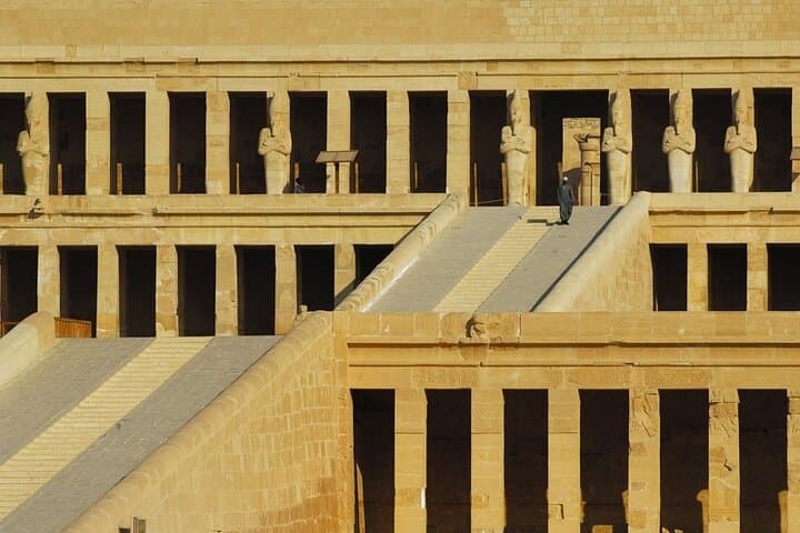 Nile Cruise Luxor to Abu Simbel: 4-Night River Voyage with Hot-Air Balloon photo 6