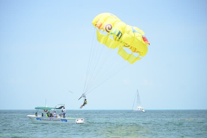 Cancun Parasailing and Jet Ski Combo — Playa Tortugas Adrenaline photo 3