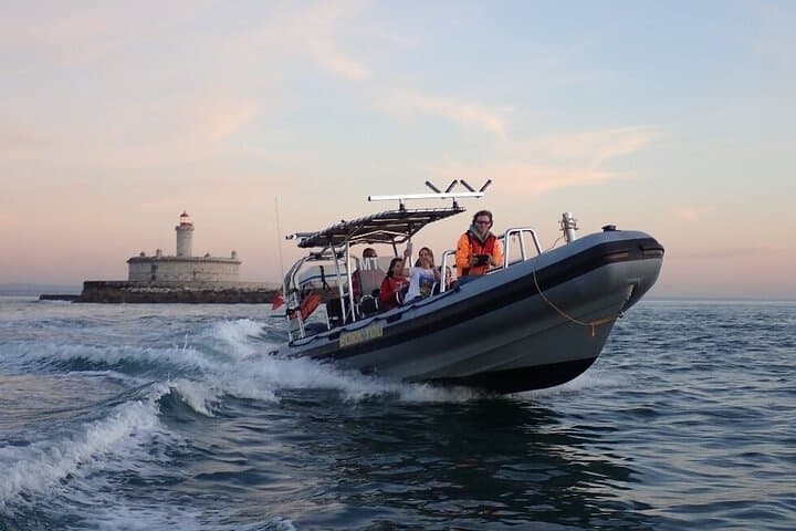 Lisbon Coast Forts Speedboat Tour — Tagus Views from Oeiras