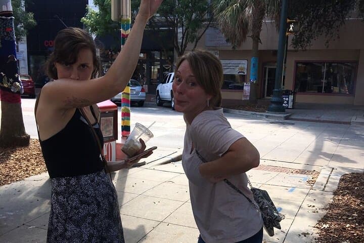 Crazy Dash Lexington Scavenger Hunt: Interactive Downtown Walking Game photo 3