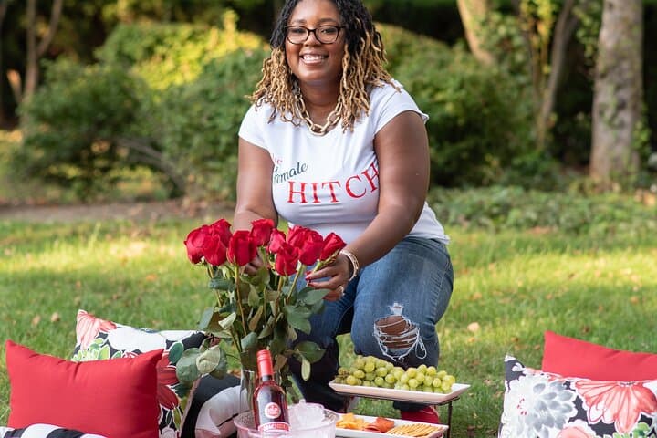 Private Picnic with Uptown Charlotte Views — First Ward Park Picnic Experience photo 2