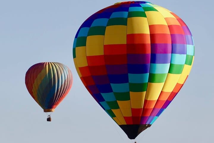 Private Hot Air Balloon Flight Over Albuquerque: Sunrise Views & Post-Flight Toast photo 6