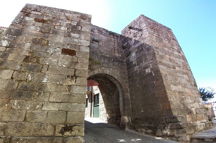 Private Lamego & Viseu Day Tour — Dão Wine Region, Castle Stairs & Cathedral photo 4