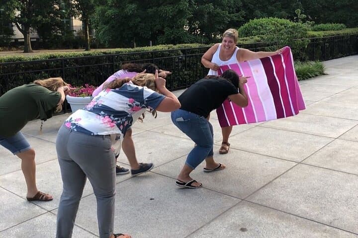 Wilmington Crazy Dash Scavenger Hunt — App-Led Walking Game Through Historic Downtown