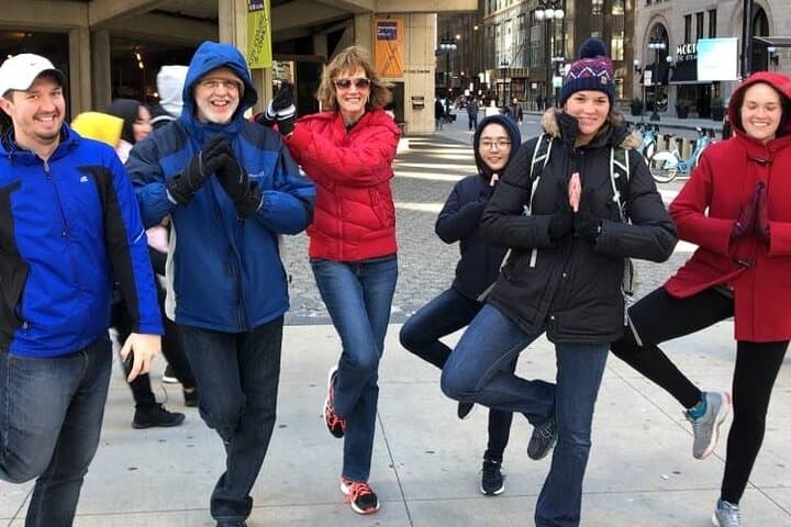 Crazy Dash Winnipeg Scavenger Hunt: Easy App-Led City Walking Adventure