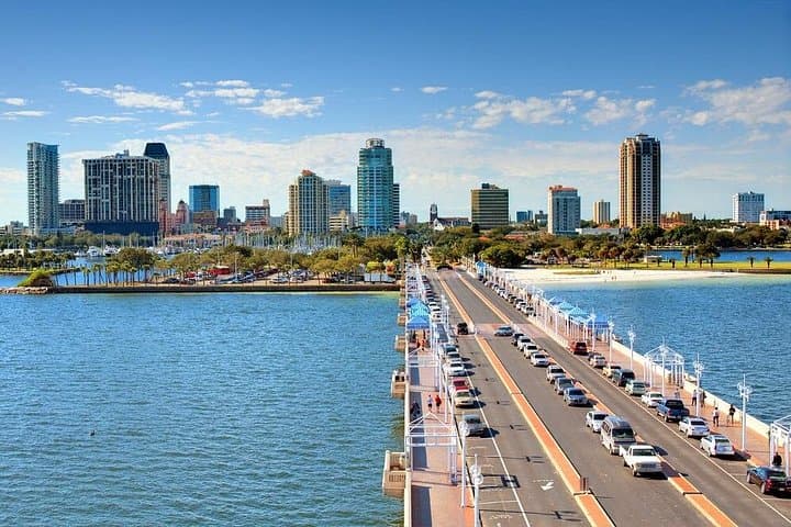 Tampa TPA Private Transfer: Luxury SUV Arrival Service to Downtown Tampa photo 3
