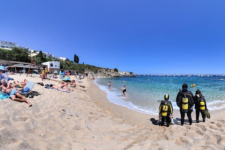 Small-Group Scuba Diving Adventure in Costa Brava — Try Dive near Girona photo 5