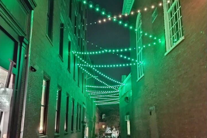 Salem Magic Lantern Tour: Haunted Night Walk in Derby Square photo 2