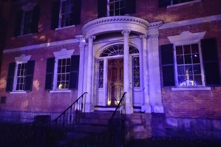 Salem Magic Lantern Tour: Haunted Night Walk in Derby Square photo 4