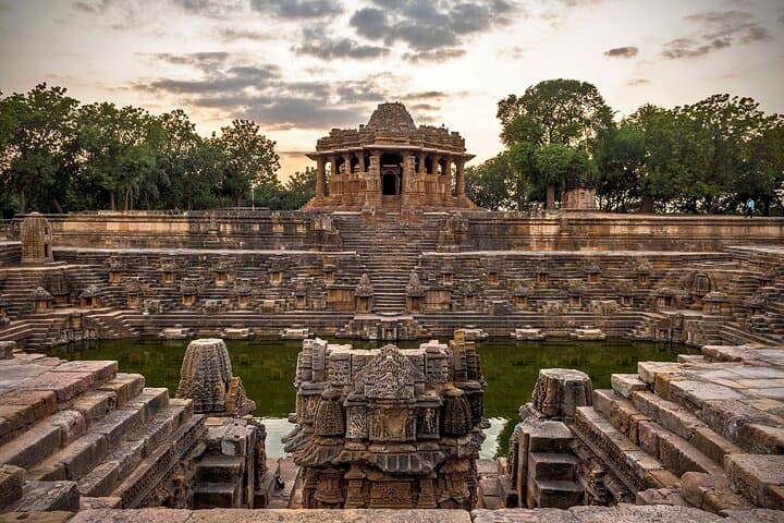 Gujarat Discovery Tour: 15-Day Historical, Cultural & Wildlife Journey photo 1