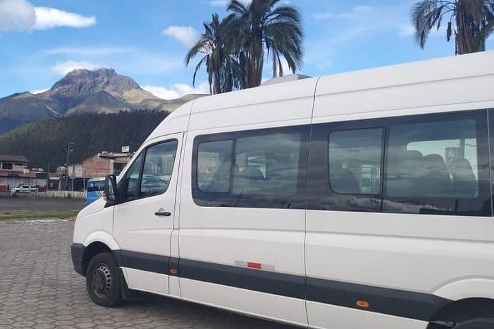 Quito Airport Transfer — Private Hotel Pickup to Mariscal Sucre (UIO) photo 3