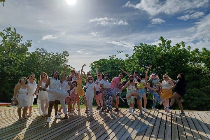 Learn Salsa in San Juan: 1-Hour Outdoor Beginner Dance Class photo 5