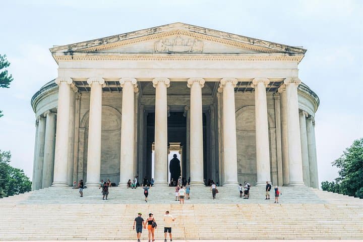 Washington DC Combo Tour: Potomac Boat Cruise and Guided City Bus Experience photo 6