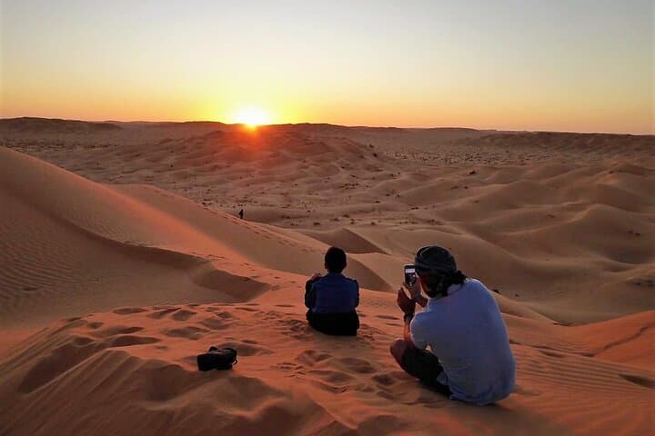 Exploring the Rub al Khali: A Full-Day Sunset Safari Into Arabia’s Empty Quarter