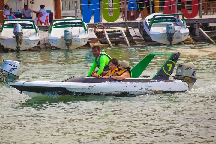 Night Speedboat Crocodile Tour in Nichupte Lagoon, Cancun photo 6