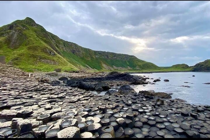 Private Giants Causeway Day Tour: Carrick-a-Rede, Dunluce & Bushmills