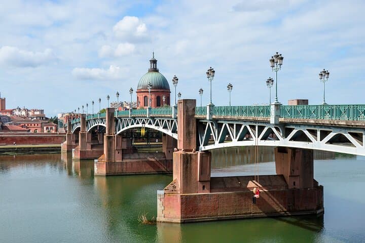 Self-Guided e-Scavenger Hunt in Toulouse: Interactive City Game & Walking Tour photo 2