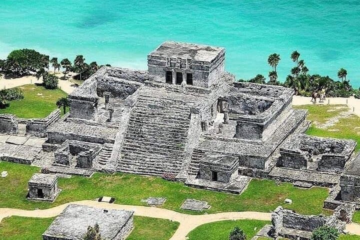 Private Tulum Ruins Tour from Playa del Carmen — Guided Cliffside Mayan Site