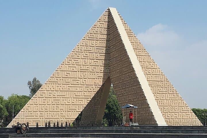 Half-Day Visit to Cairo’s October War Panorama & Unknown Soldier Memorial photo 4