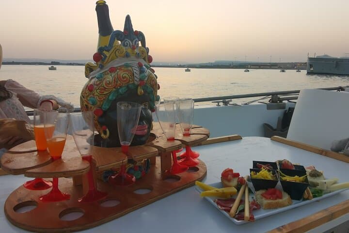 Sail Ortigia: Private Sea-Cave Cruise with Aperitif from Syracuse