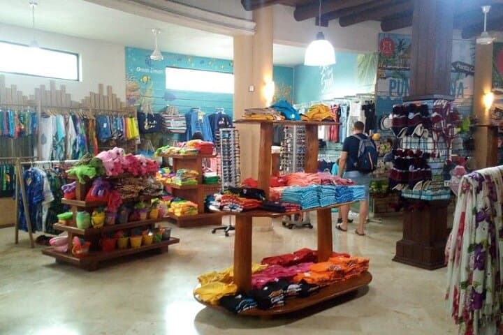 Punta Cana Shopping Tour: Local Rum, Coffee, Chocolate & Souvenirs photo 2