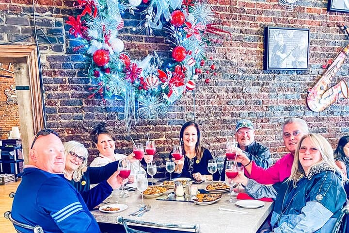 Grapevine Main Street Food & Wine Walking Tour: Tastes and History in 3 Hours photo 5