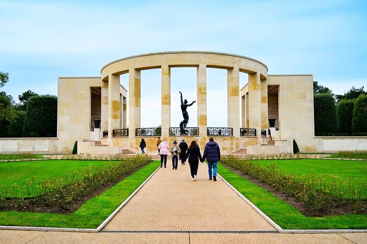 Exploring History: Omaha Beach and Pointe du Hoc in Normandy photo 4
